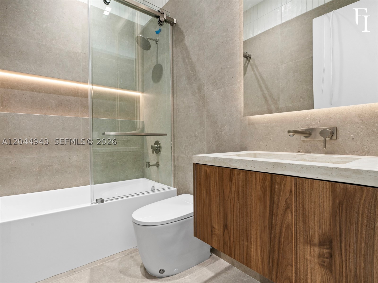1111 Alberca St Property Photo 31