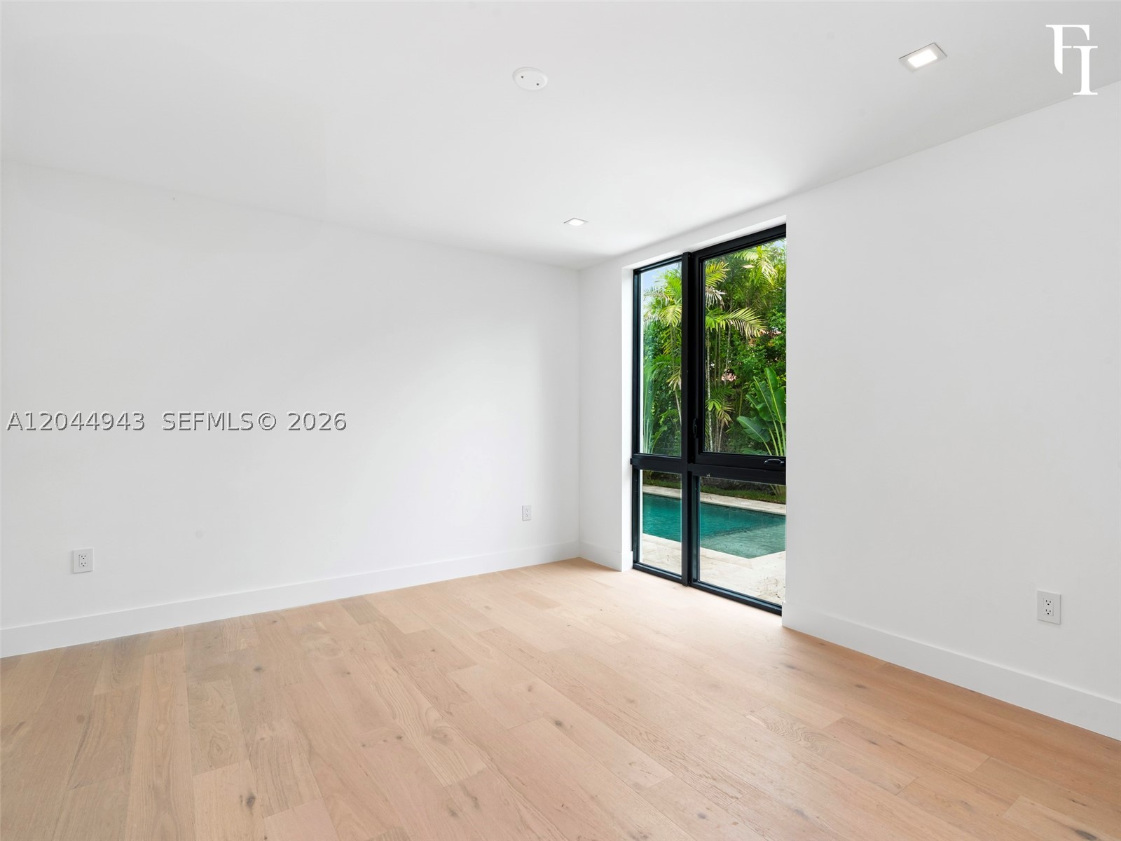 1111 Alberca St Property Photo 39