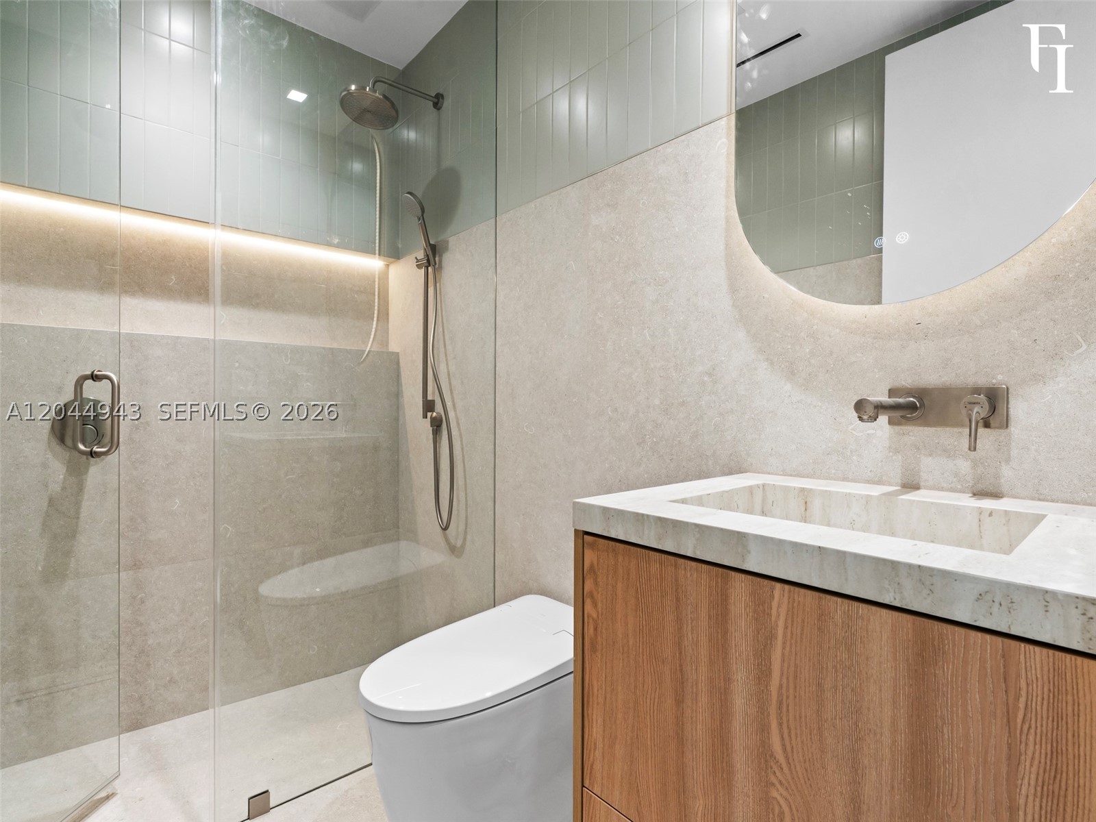 1111 Alberca St Property Photo 40