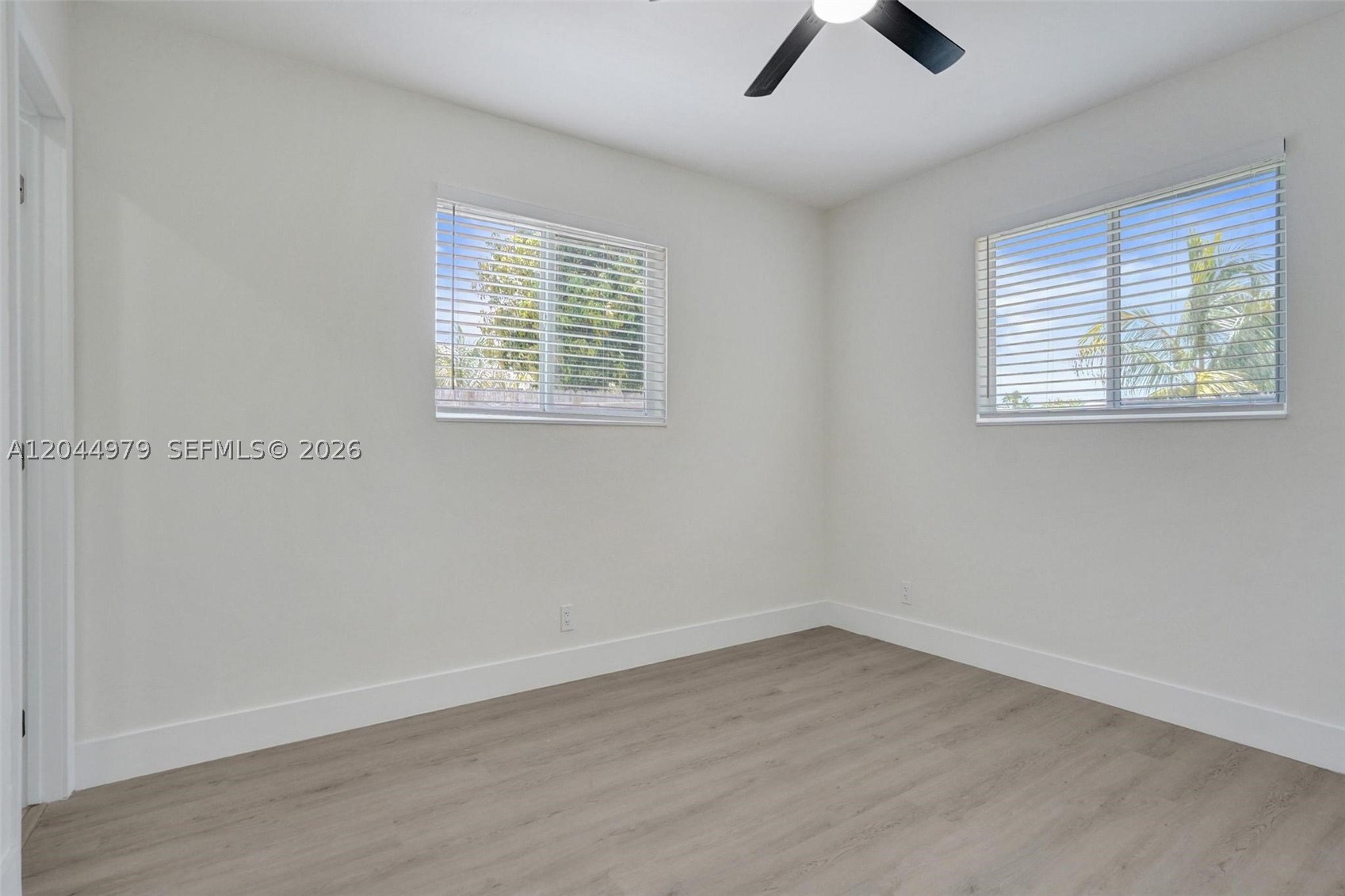 211 Sw 64th Ave Property Photo 13