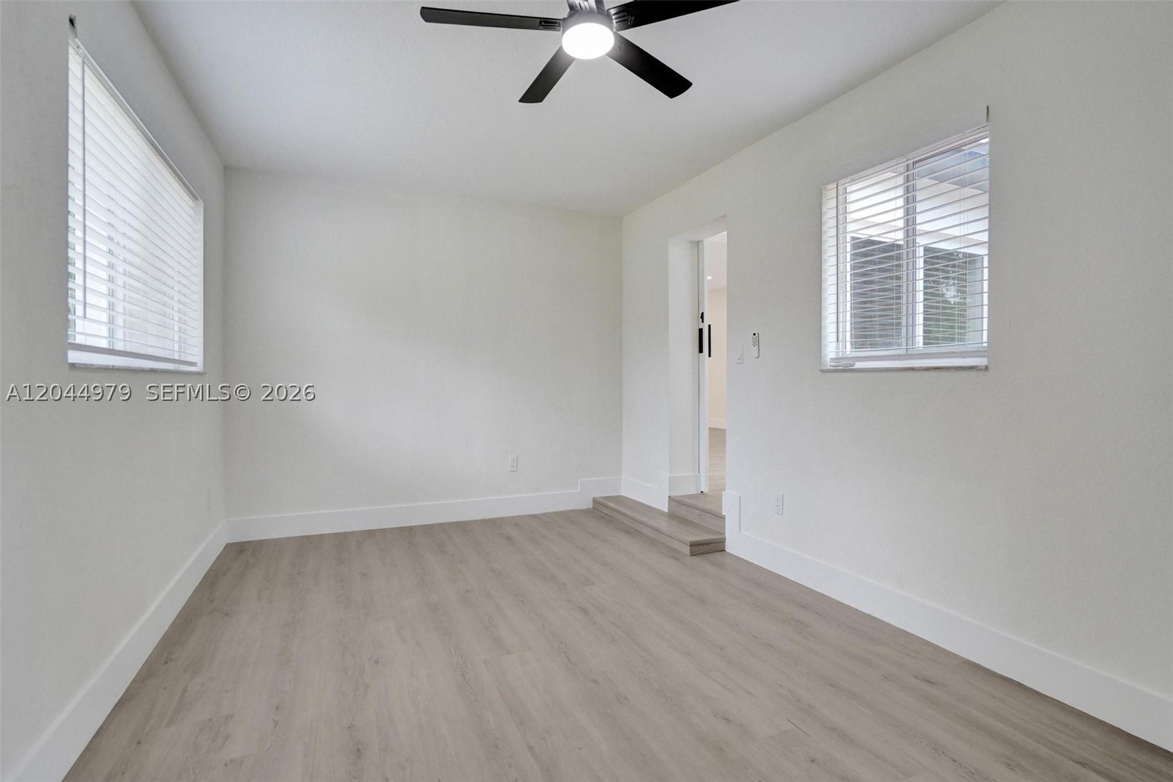 211 Sw 64th Ave Property Photo 23