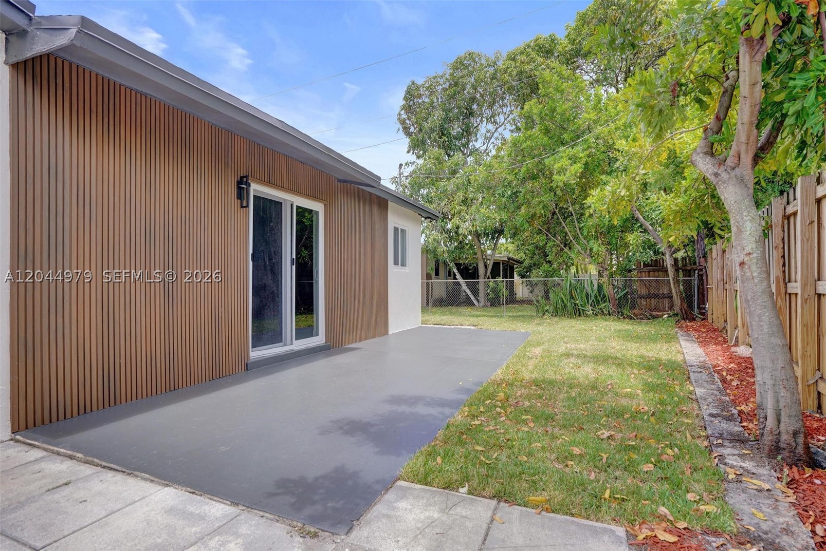 211 Sw 64th Ave Property Photo 31