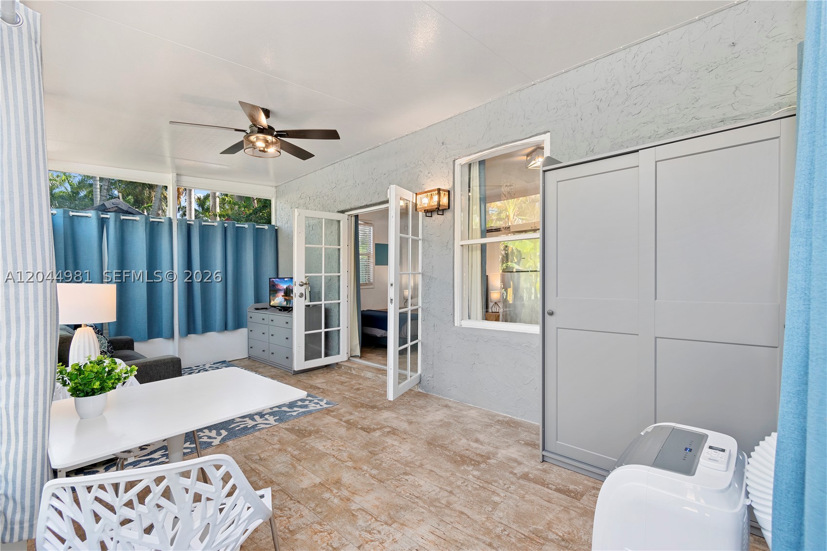 1446 Hollywood Blvd Property Photo 29