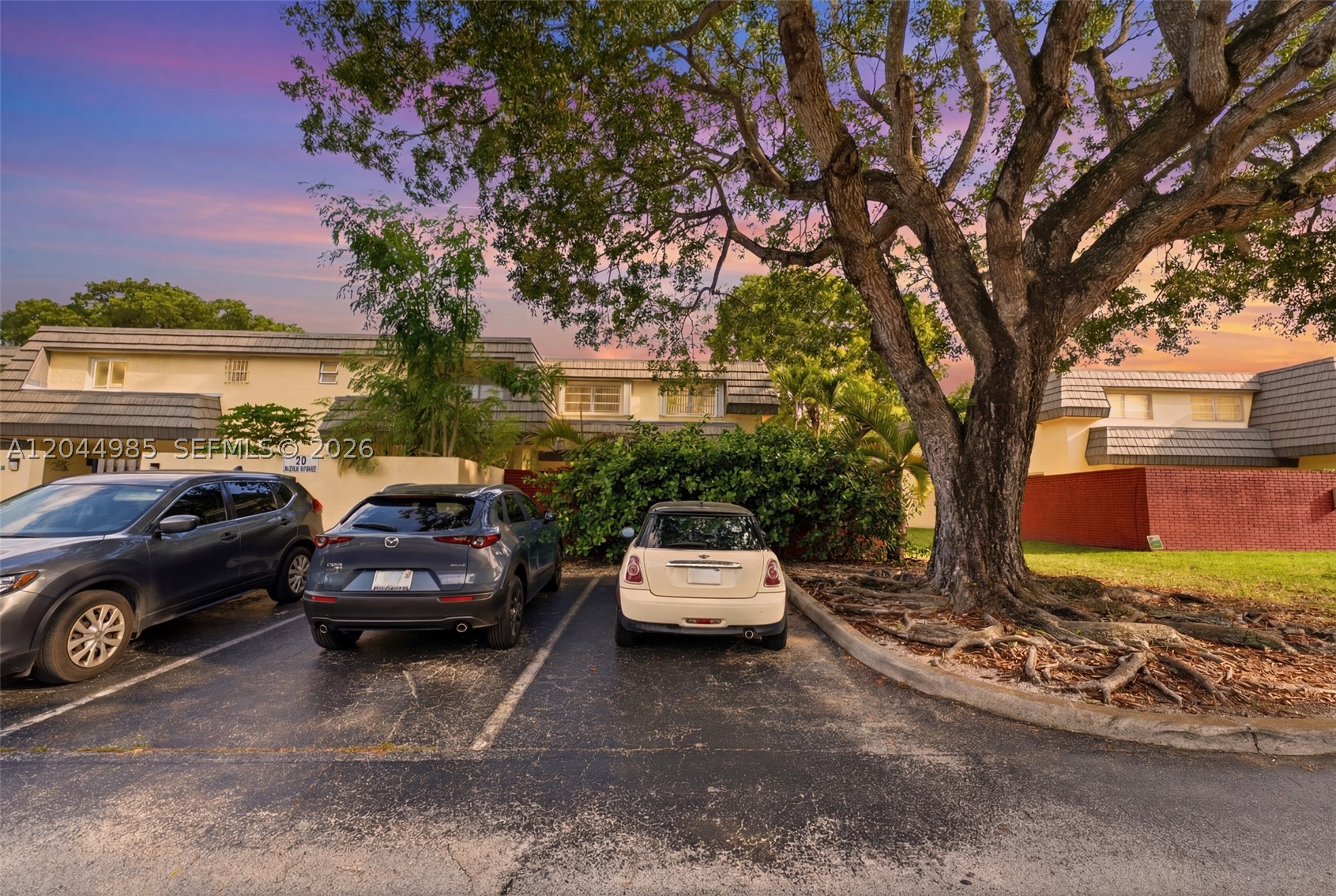 8489 SW 137th Ave 8489