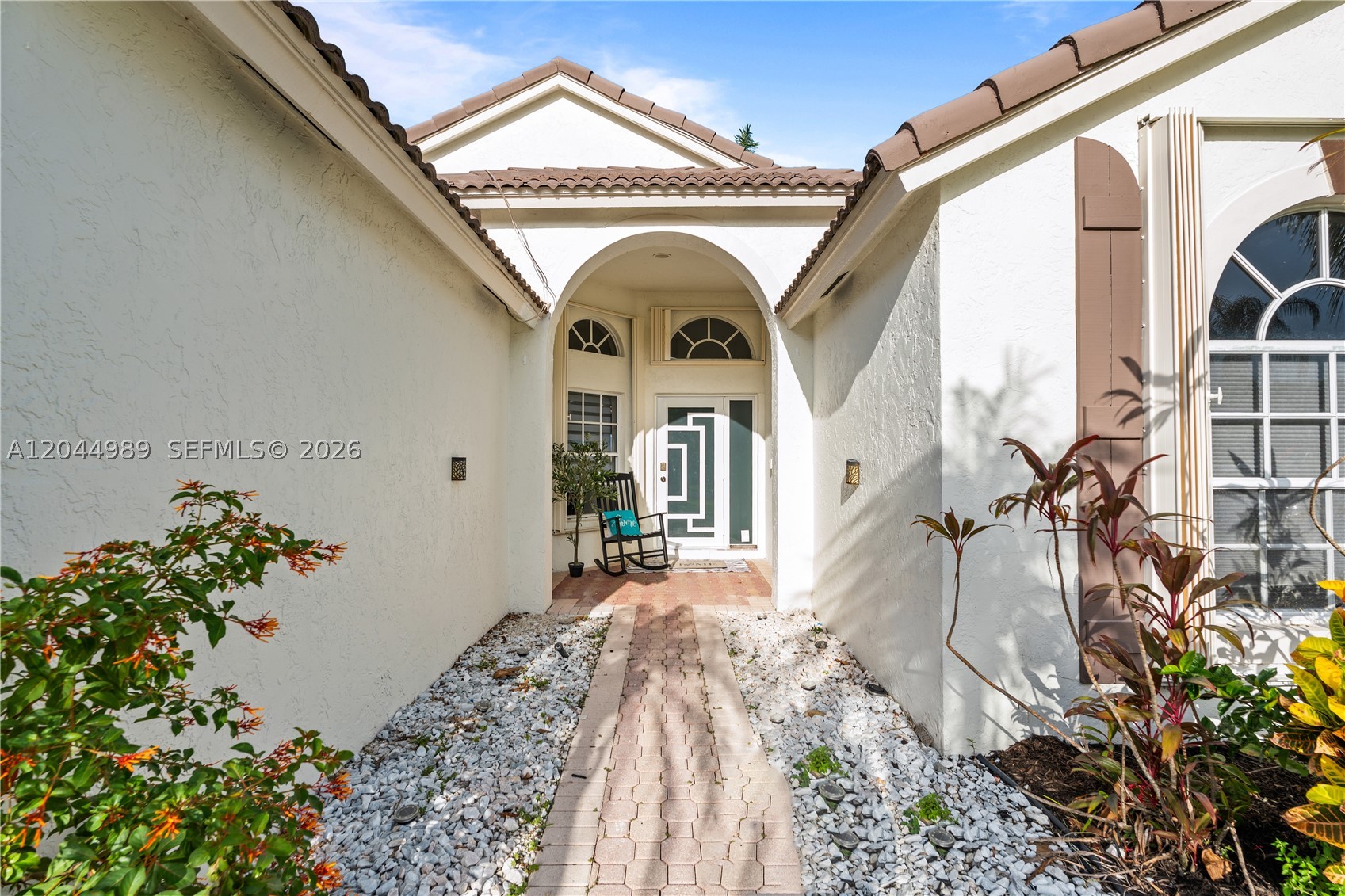 1971 Oak Berry Cir Property Photo 7