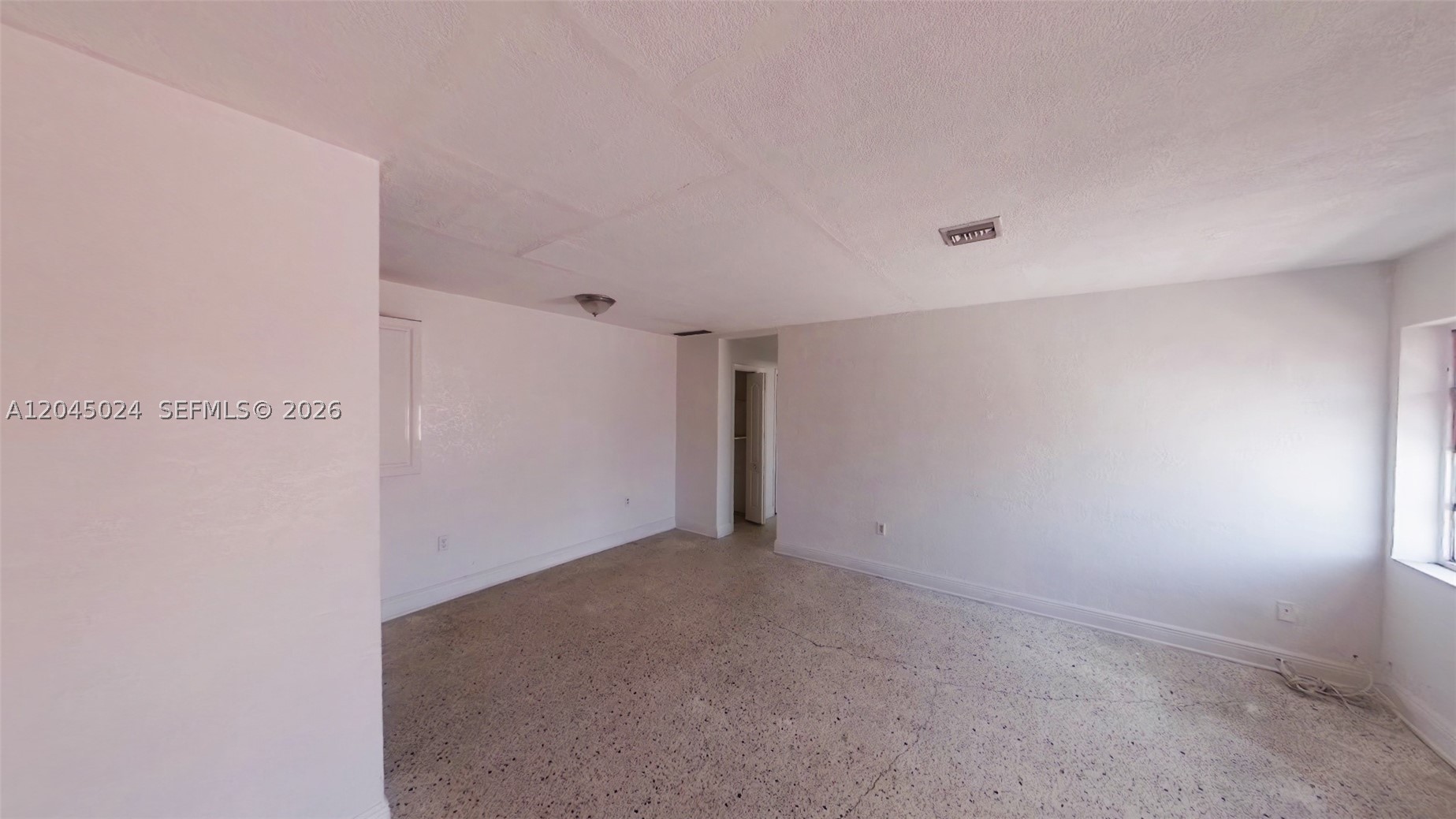 2712 W 10th Ave 5 Property Photo 1