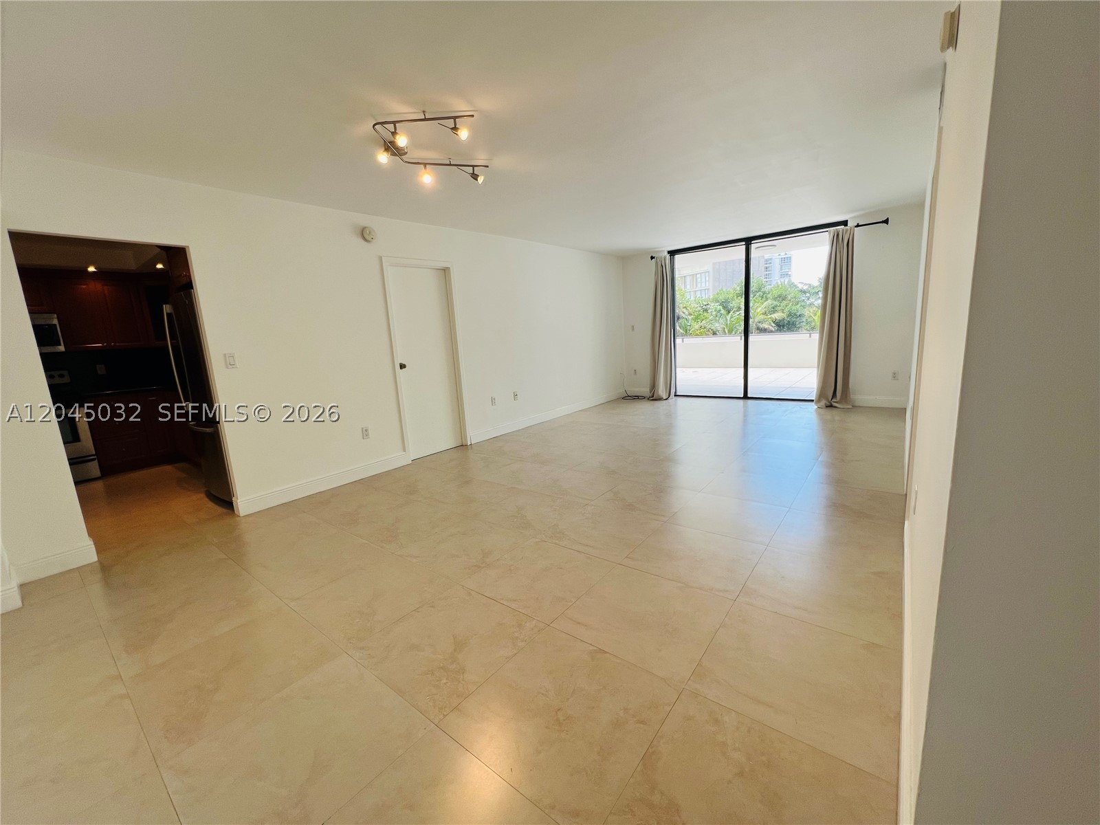 2333 Brickell Ave 210 Property Photo 1