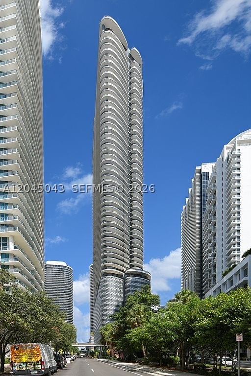 1000 E Brickell Plz 3803 Property Photo 37