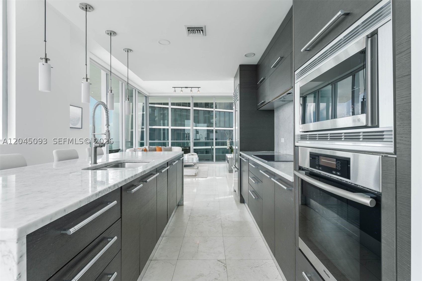 900 Biscayne Blvd 5812 Property Photo 7