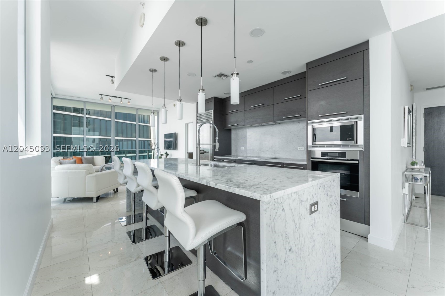 900 Biscayne Blvd 5812 Property Photo 8