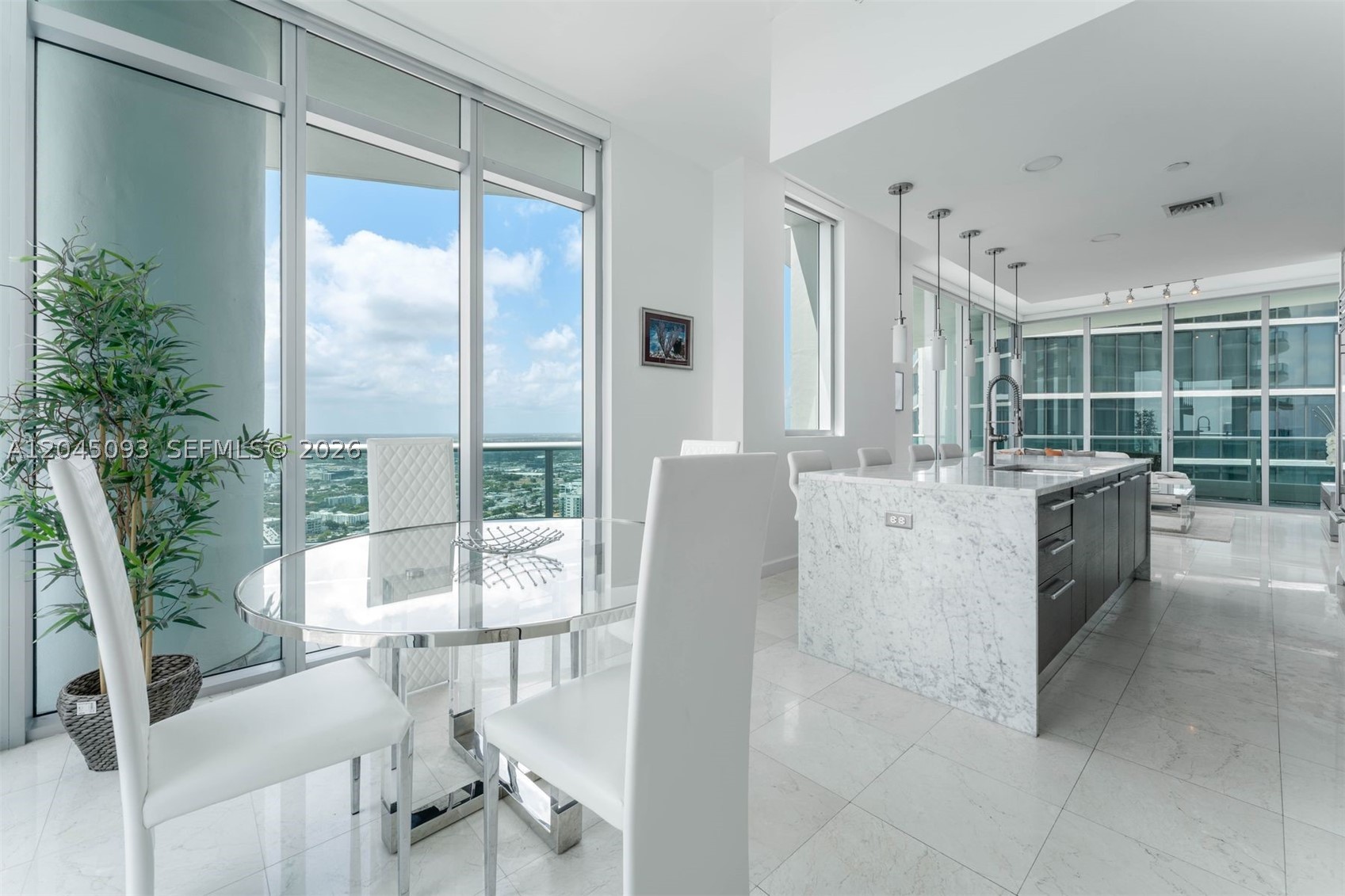 900 Biscayne Blvd 5812 Property Photo 9