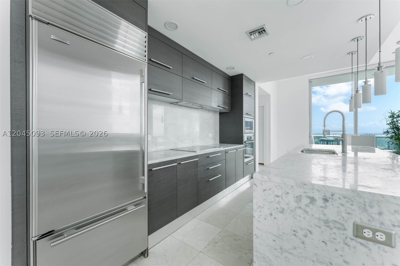 900 Biscayne Blvd 5812 Property Photo 12