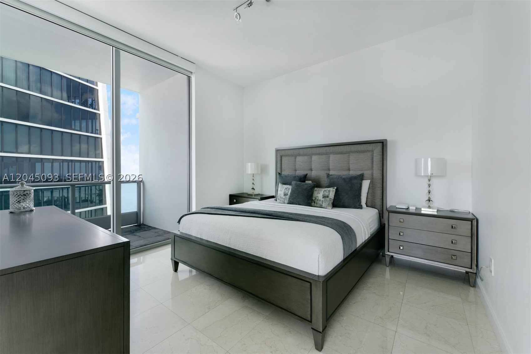 900 Biscayne Blvd 5812 Property Photo 14