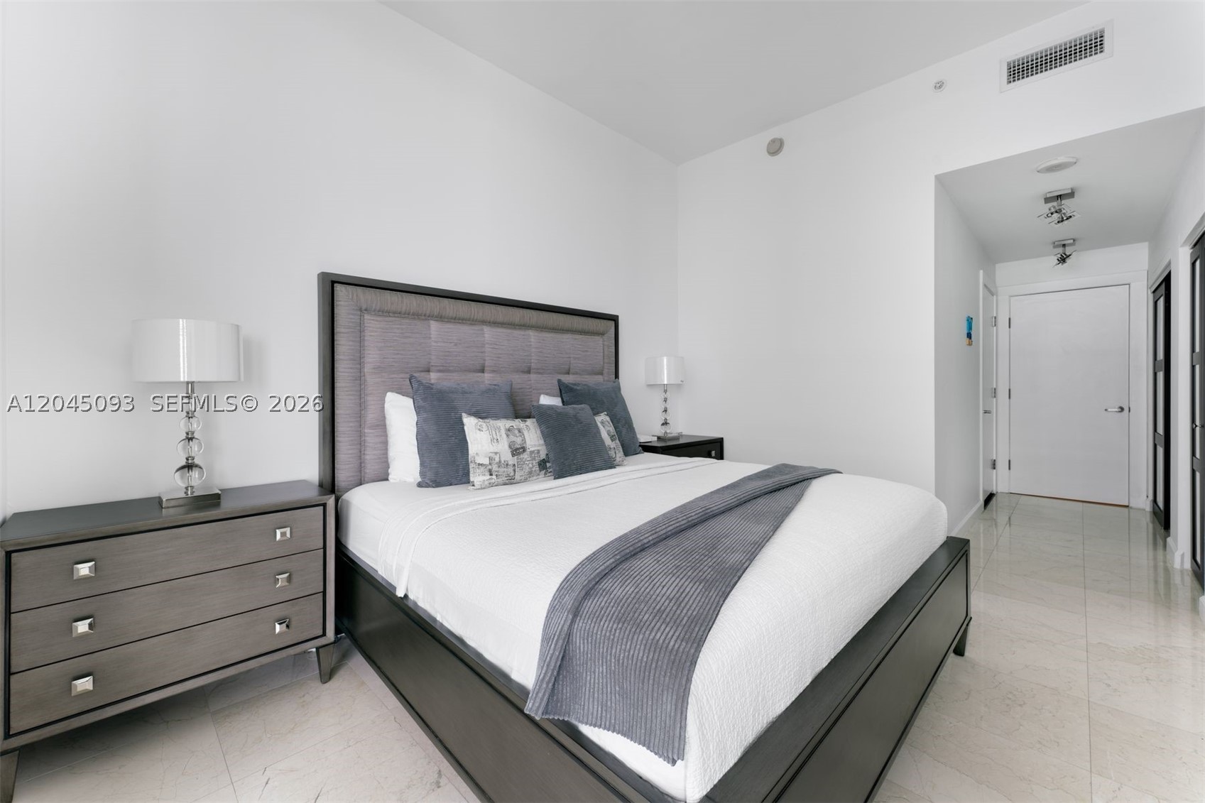 900 Biscayne Blvd 5812 Property Photo 15