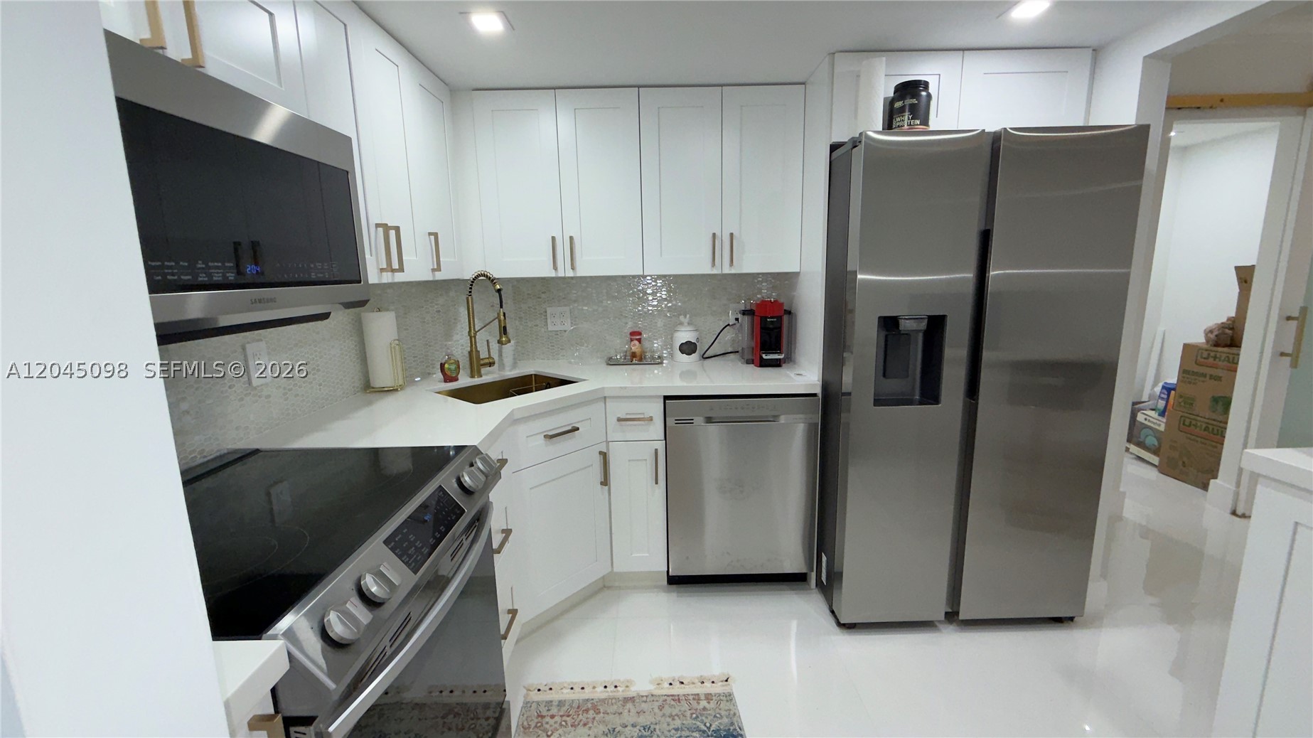 2333 Brickell Ave 614 Property Photo 6