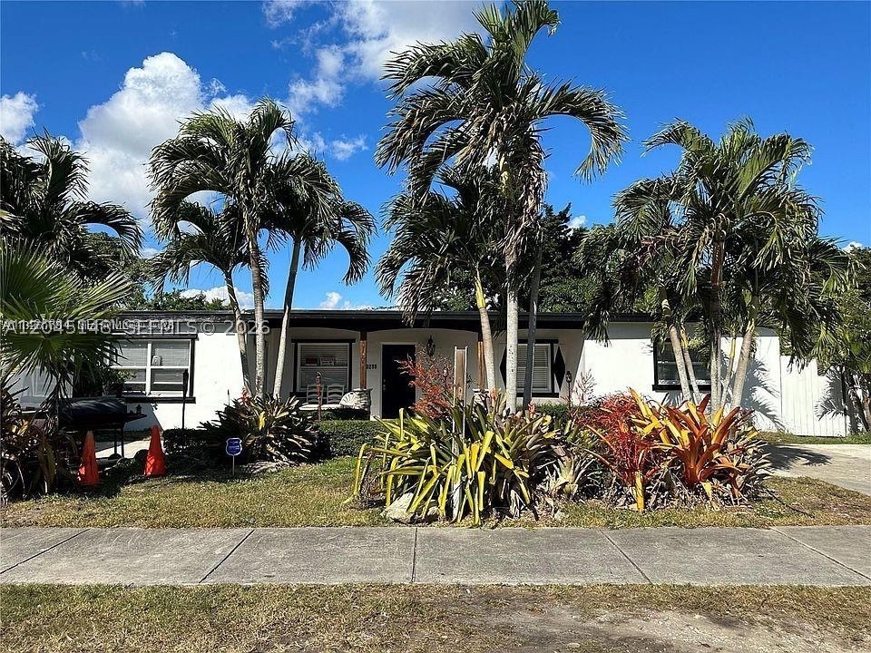 10215 Sw 171st St Property Photo 3