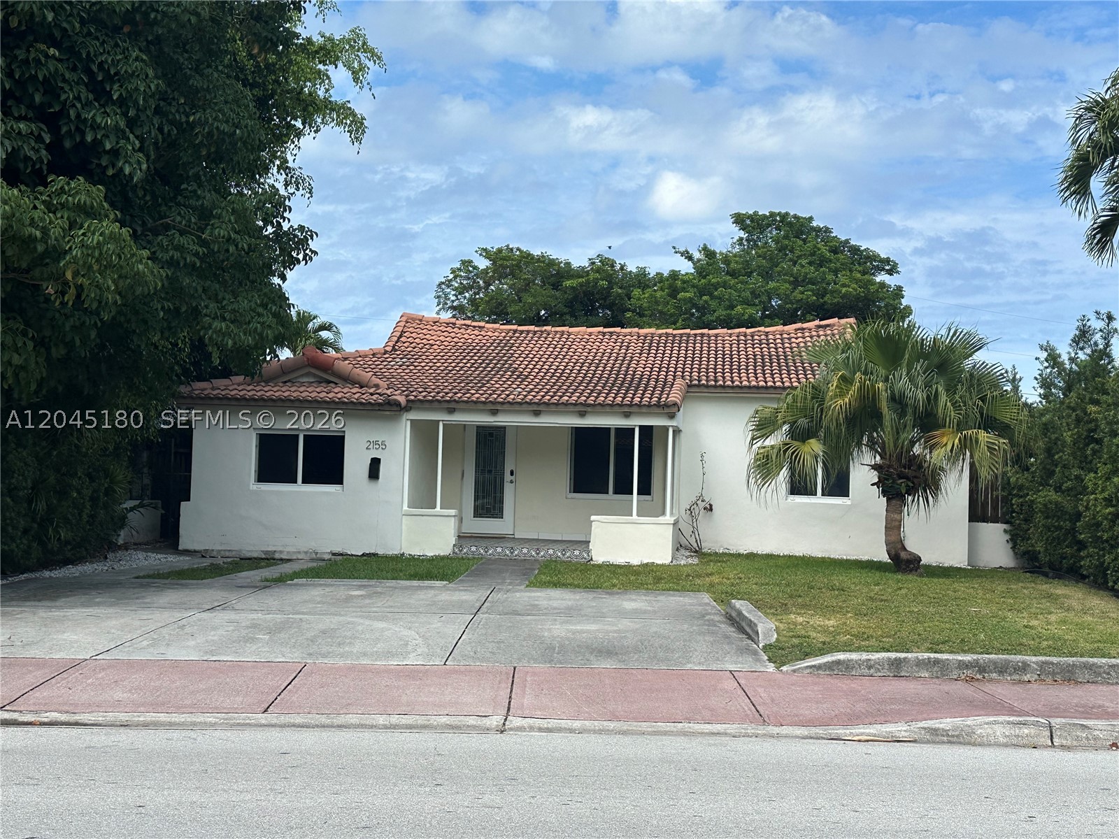 2155 Biarritz Dr Property Photo 1