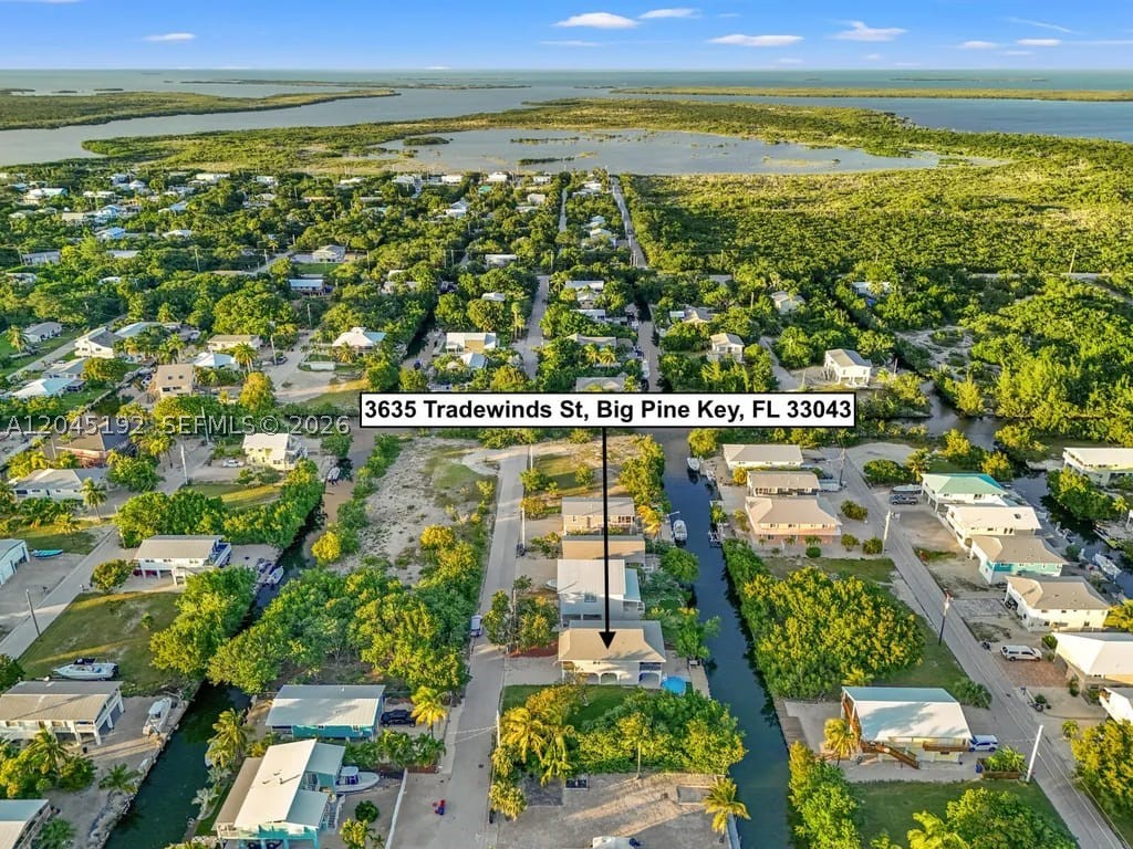 3635 Trade Winds St Property Photo 5