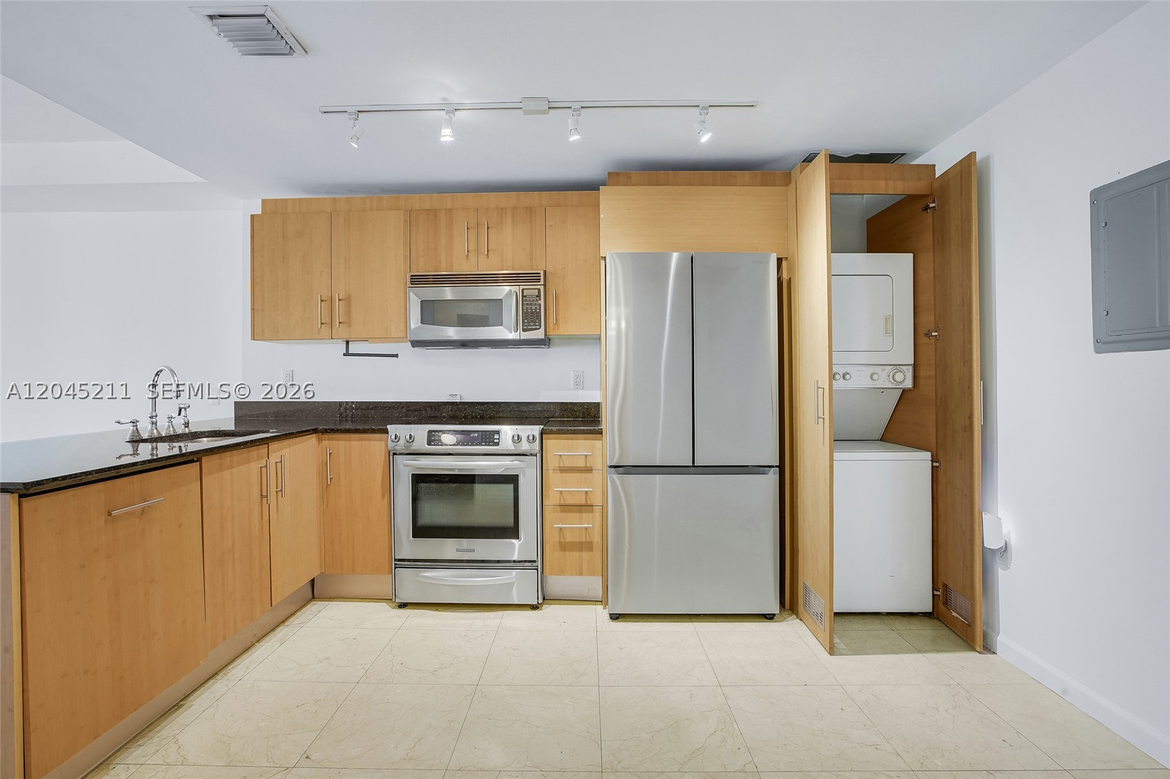 10275 Collins Ave 201 Property Photo 6