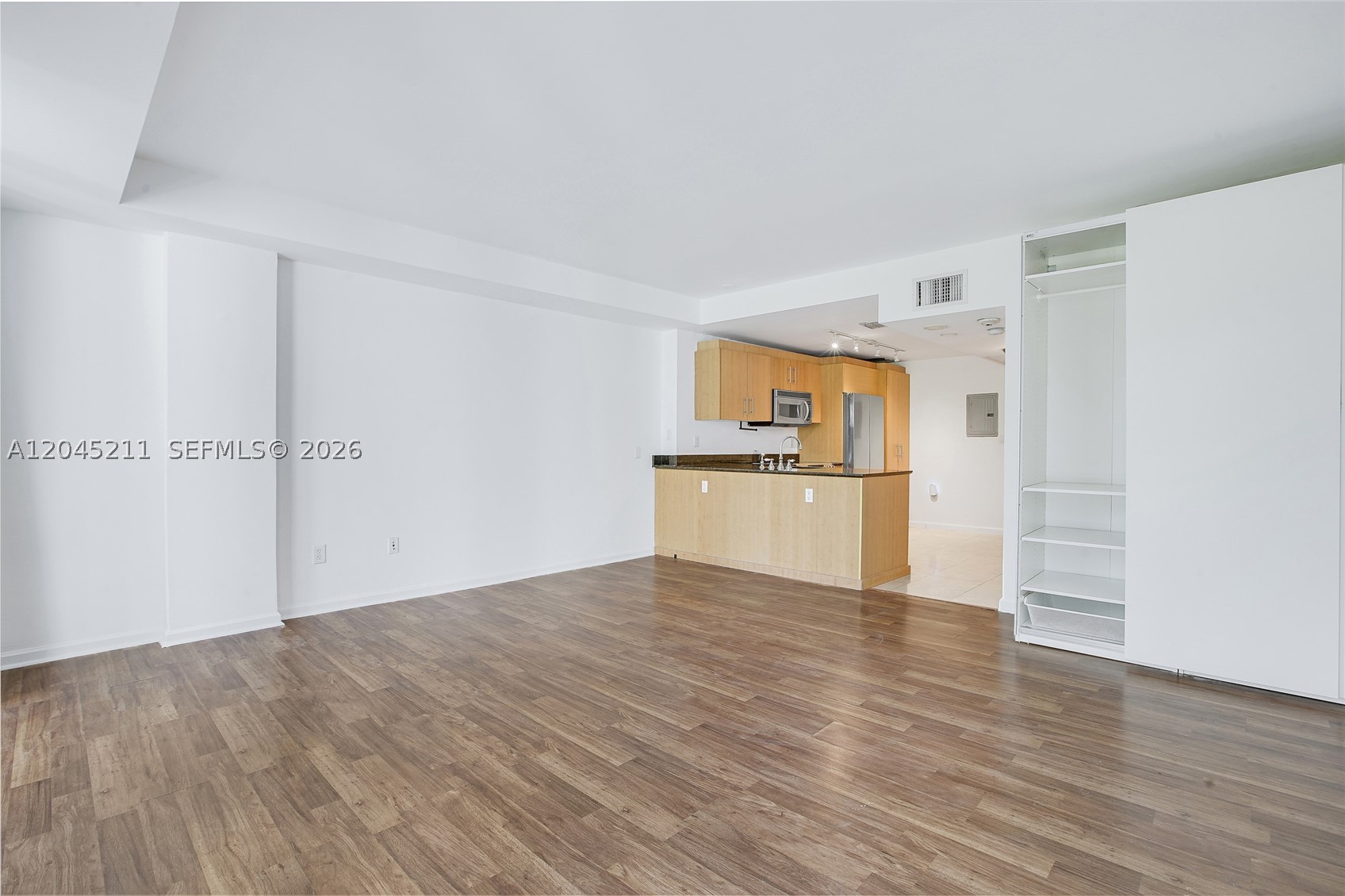 10275 Collins Ave 201 Property Photo 16