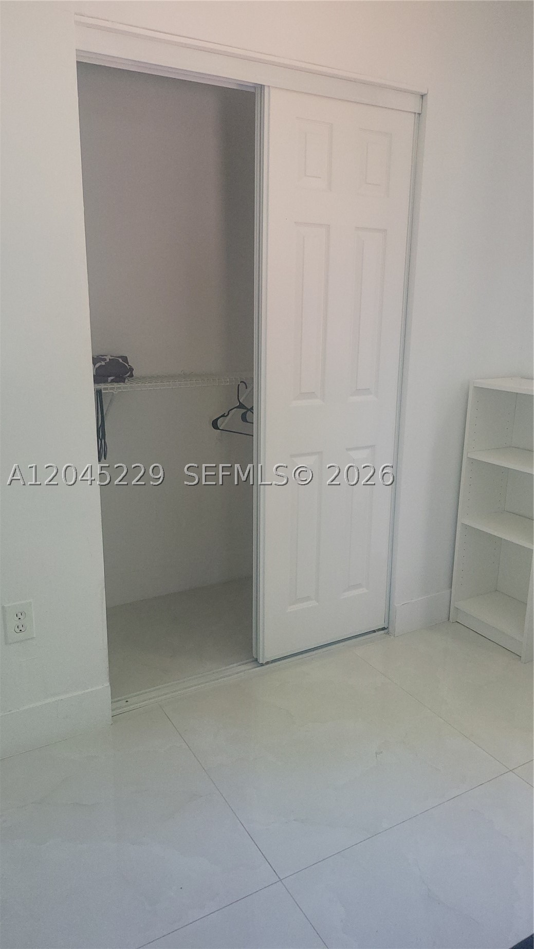 2467 Nw 95th Ter Front Property Photo 11