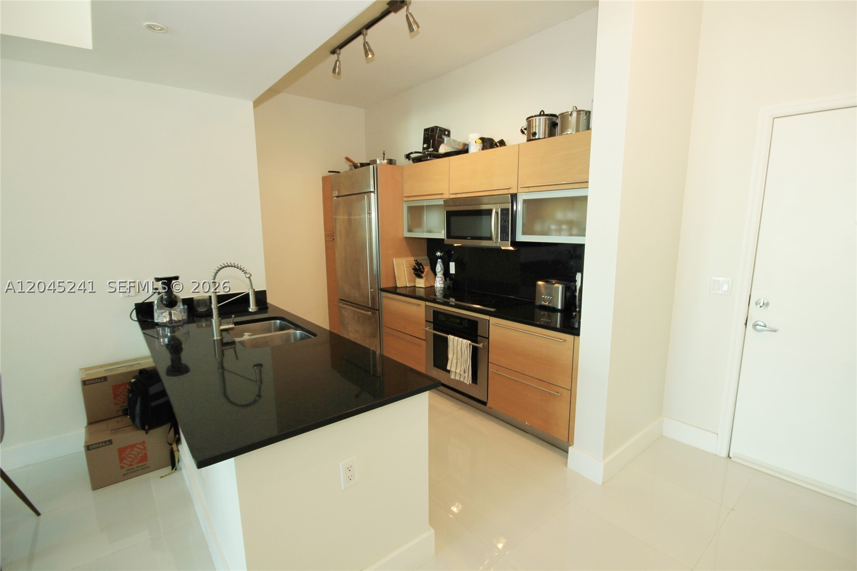 950 Brickell Bay Dr 5000 Property Photo 9