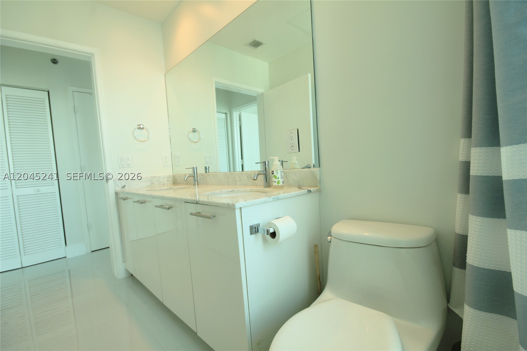 950 Brickell Bay Dr 5000 Property Photo 25