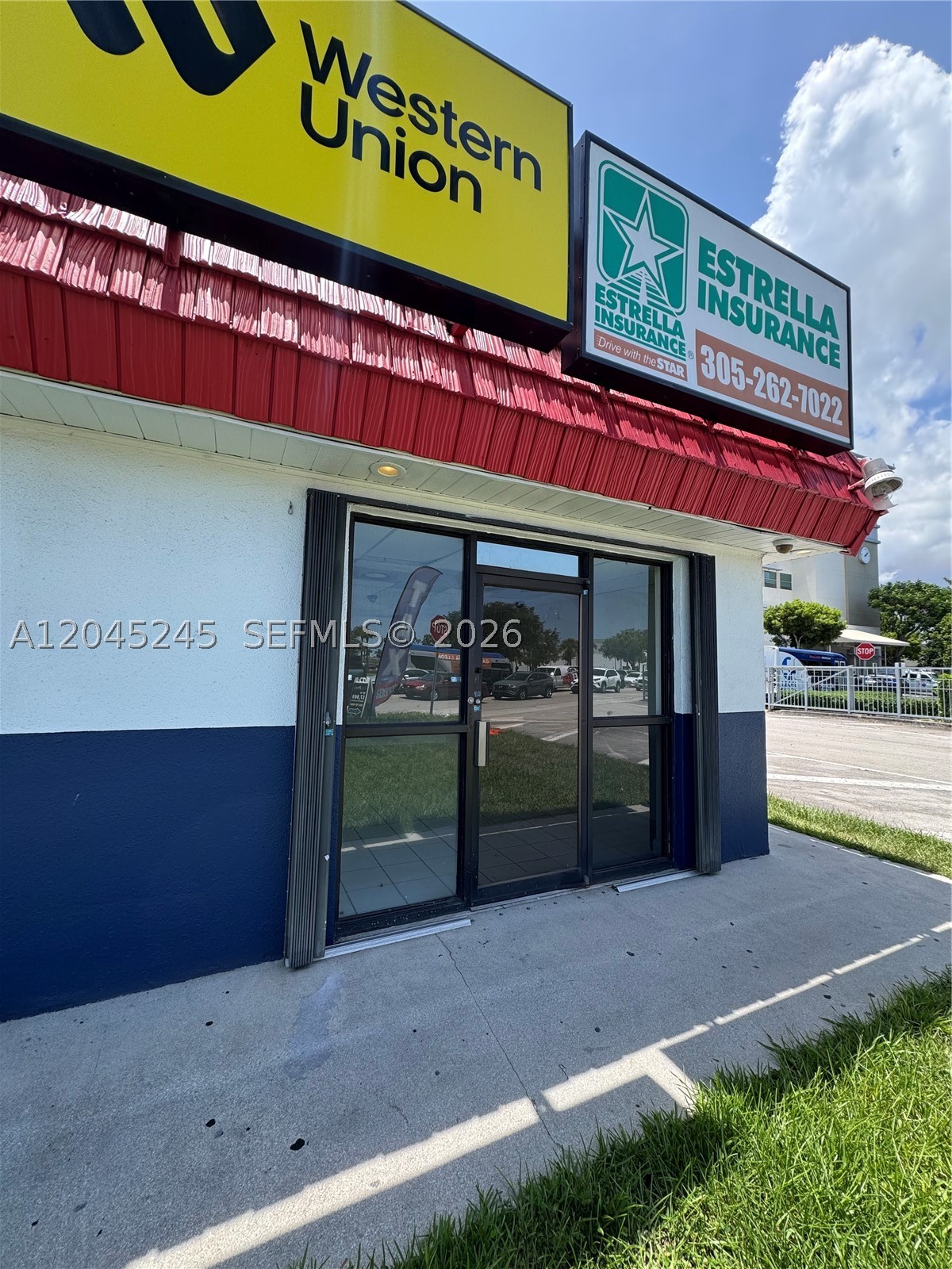 90 Nw 79th Ave Property Photo 4