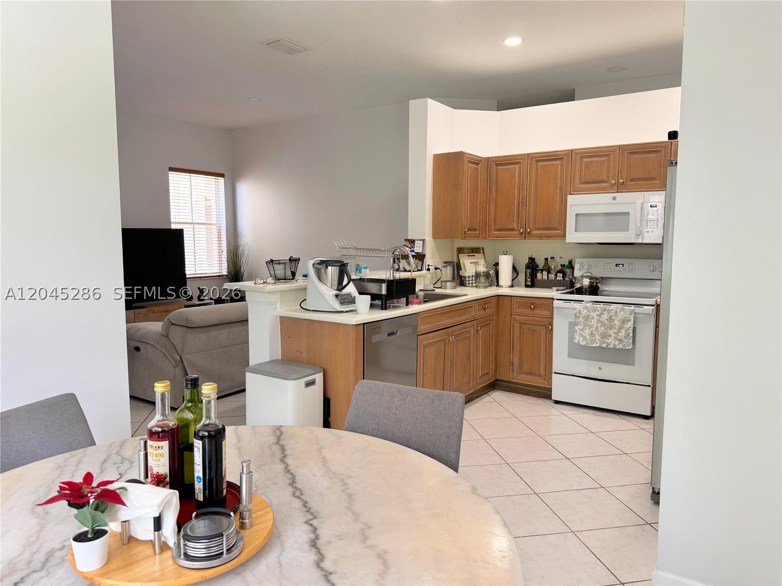 1074 Bluewood Ter 0 Property Photo 10