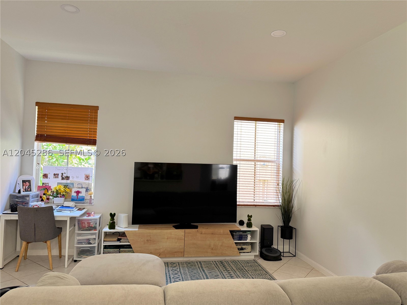 1074 Bluewood Ter 0 Property Photo 12
