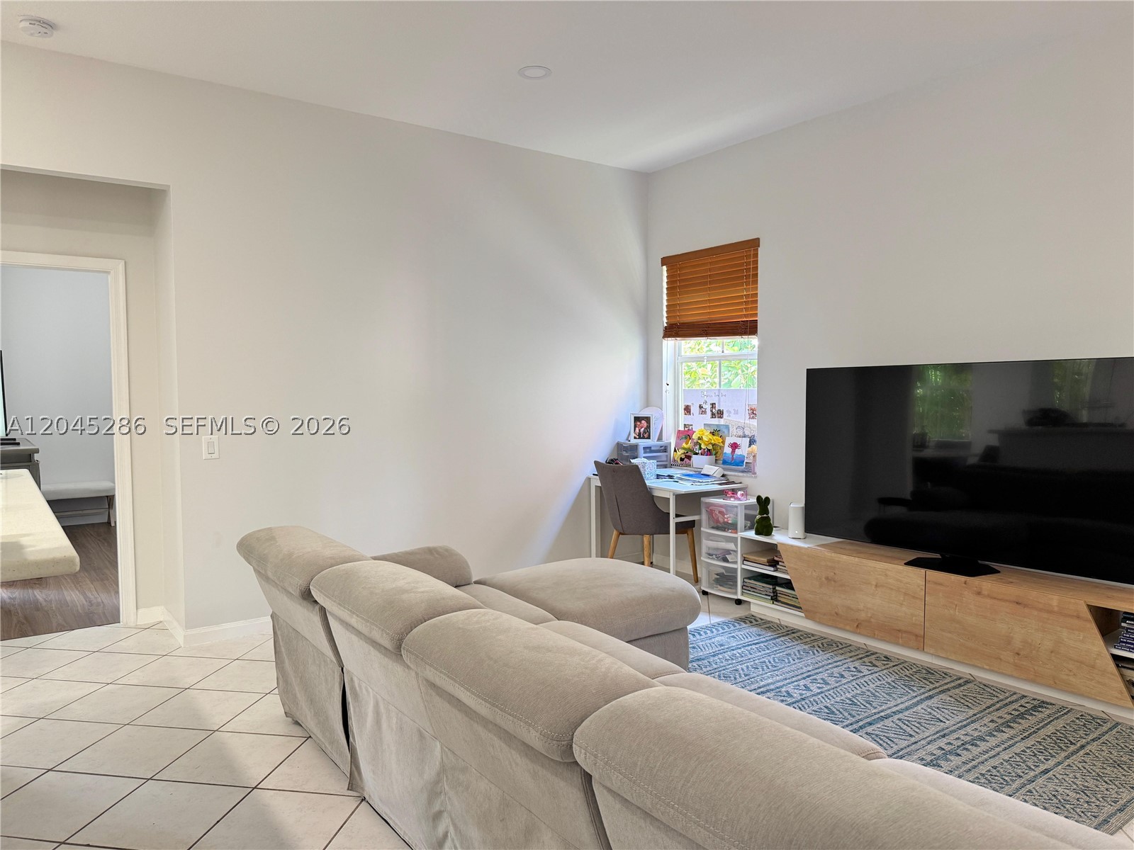 1074 Bluewood Ter 0 Property Photo 14