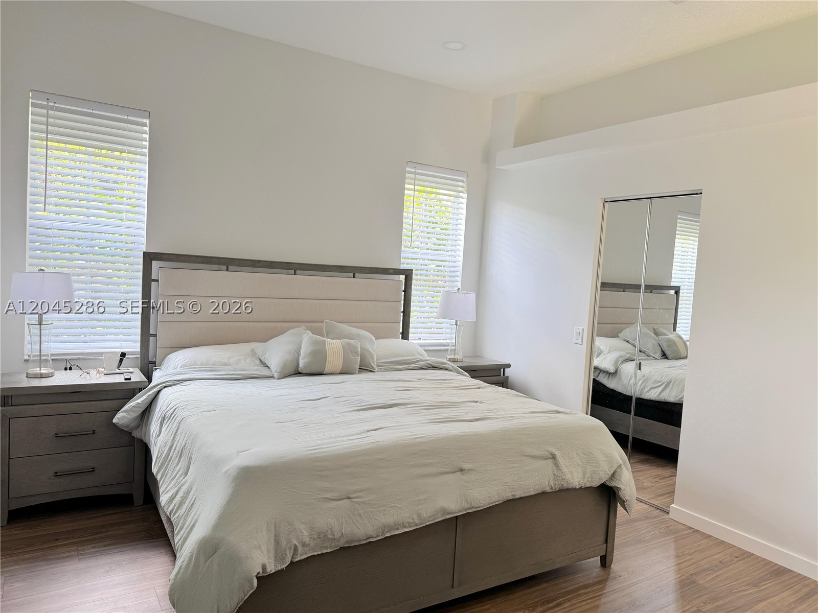 1074 Bluewood Ter 0 Property Photo 17