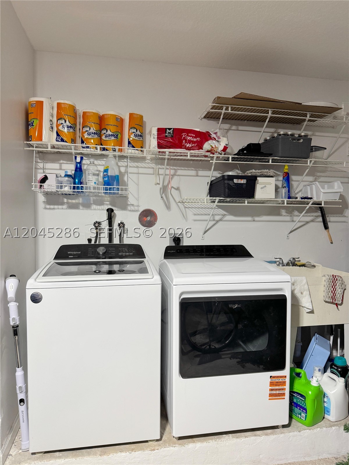 1074 Bluewood Ter 0 Property Photo 27