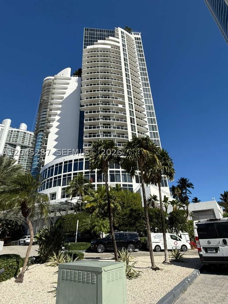 18001 Collins Ave 1006 Property Photo 3
