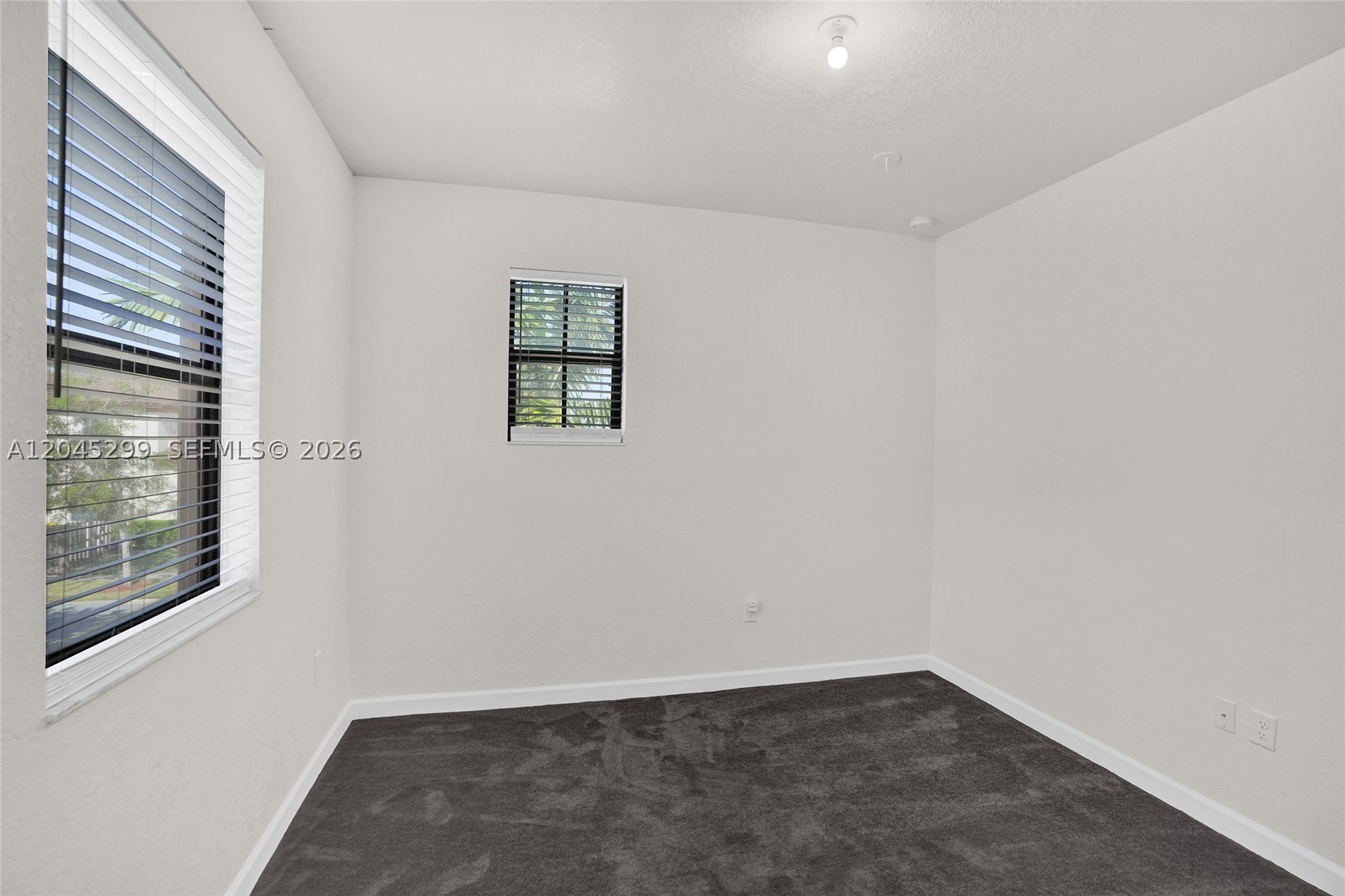 2502 Ne 1st St 0 Property Photo 25