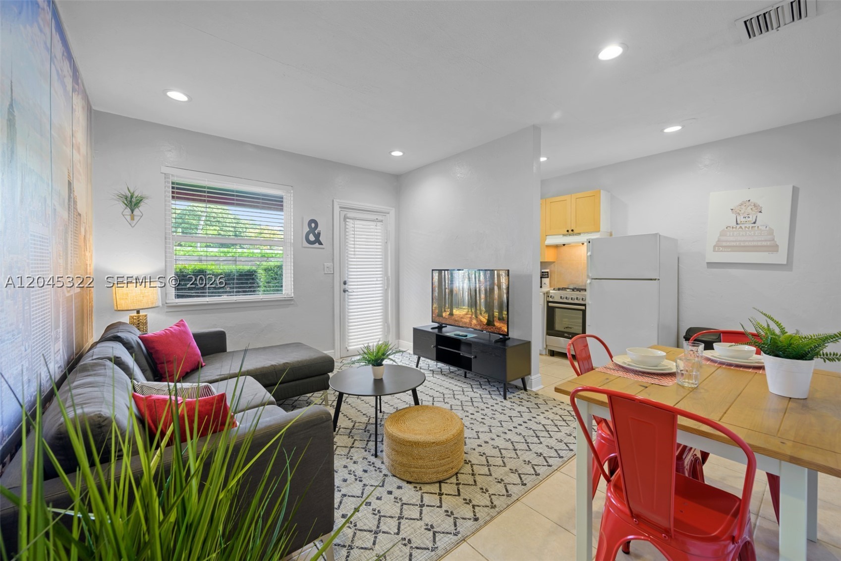 620 Sw 7th St 1-6 Property Photo 8