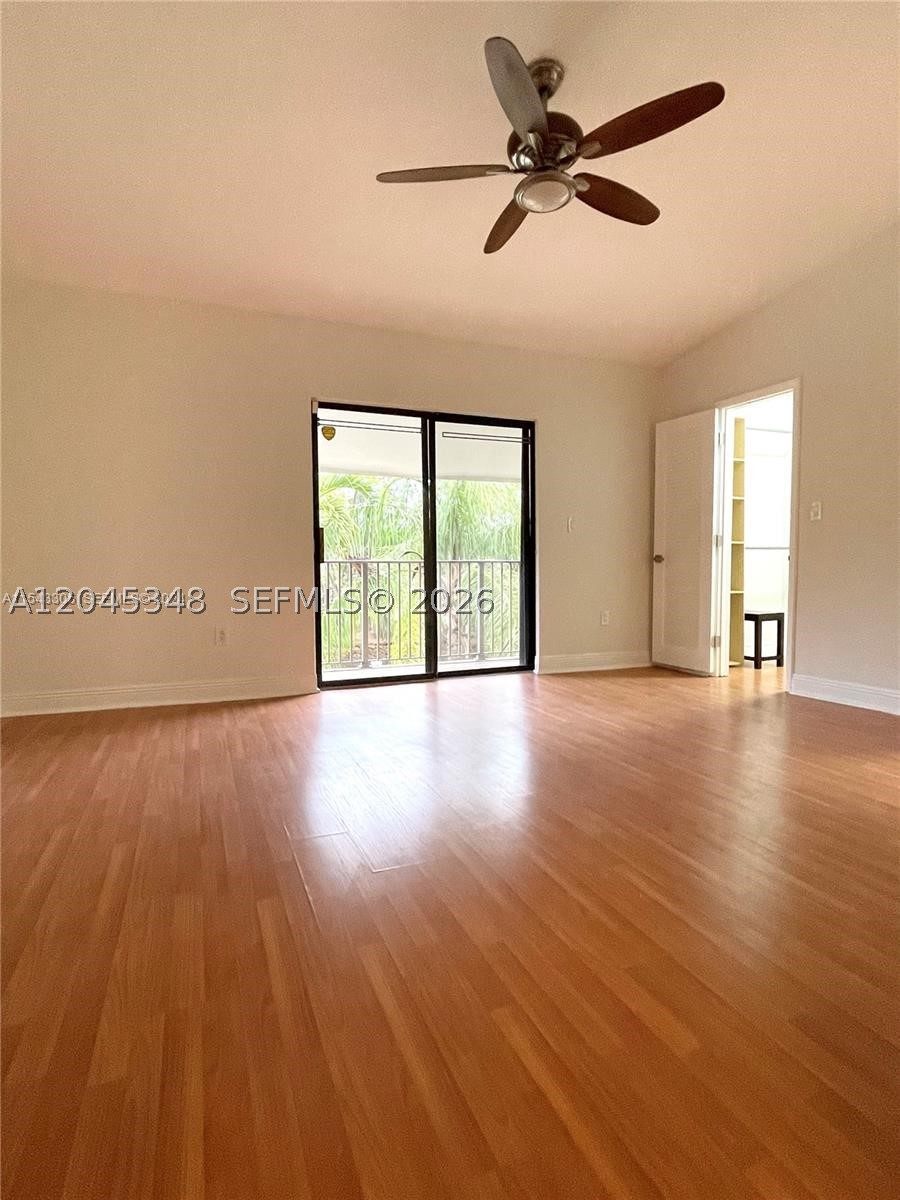 3756 Ne 166th St 112 Property Photo 17
