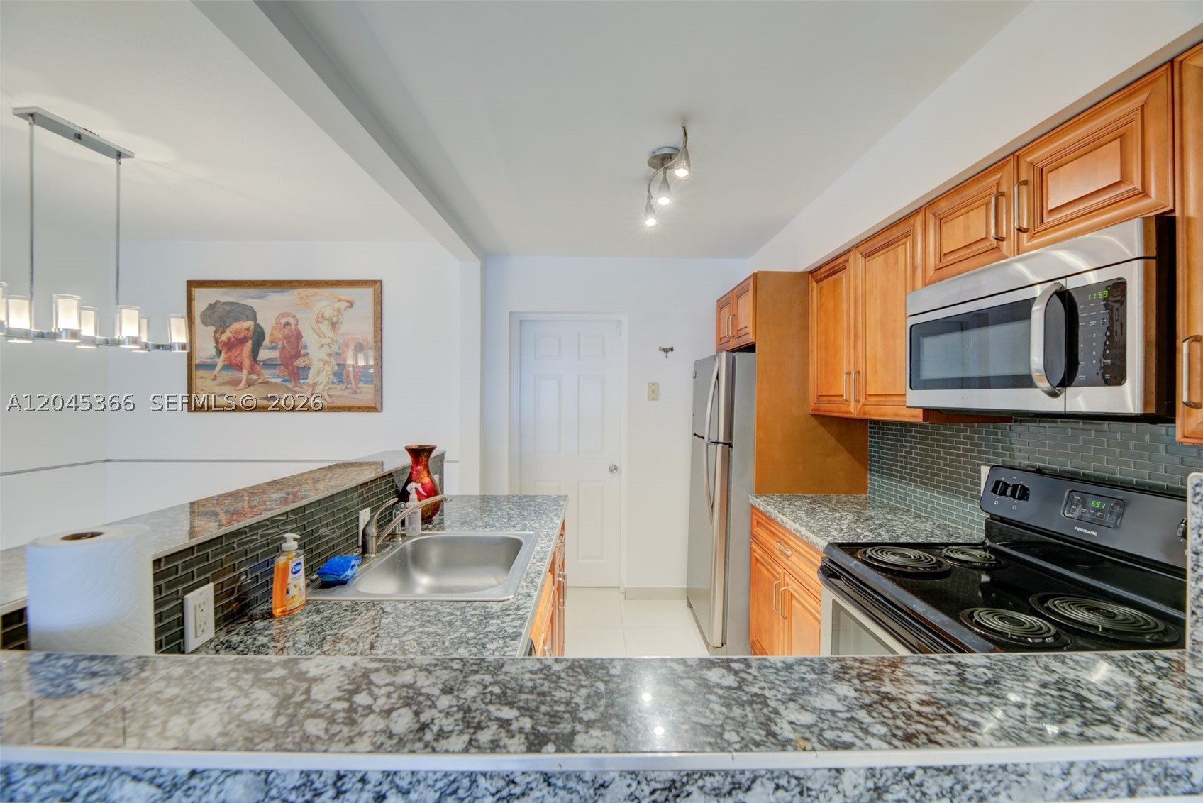 1520 N Andrews Ave Property Photo 4