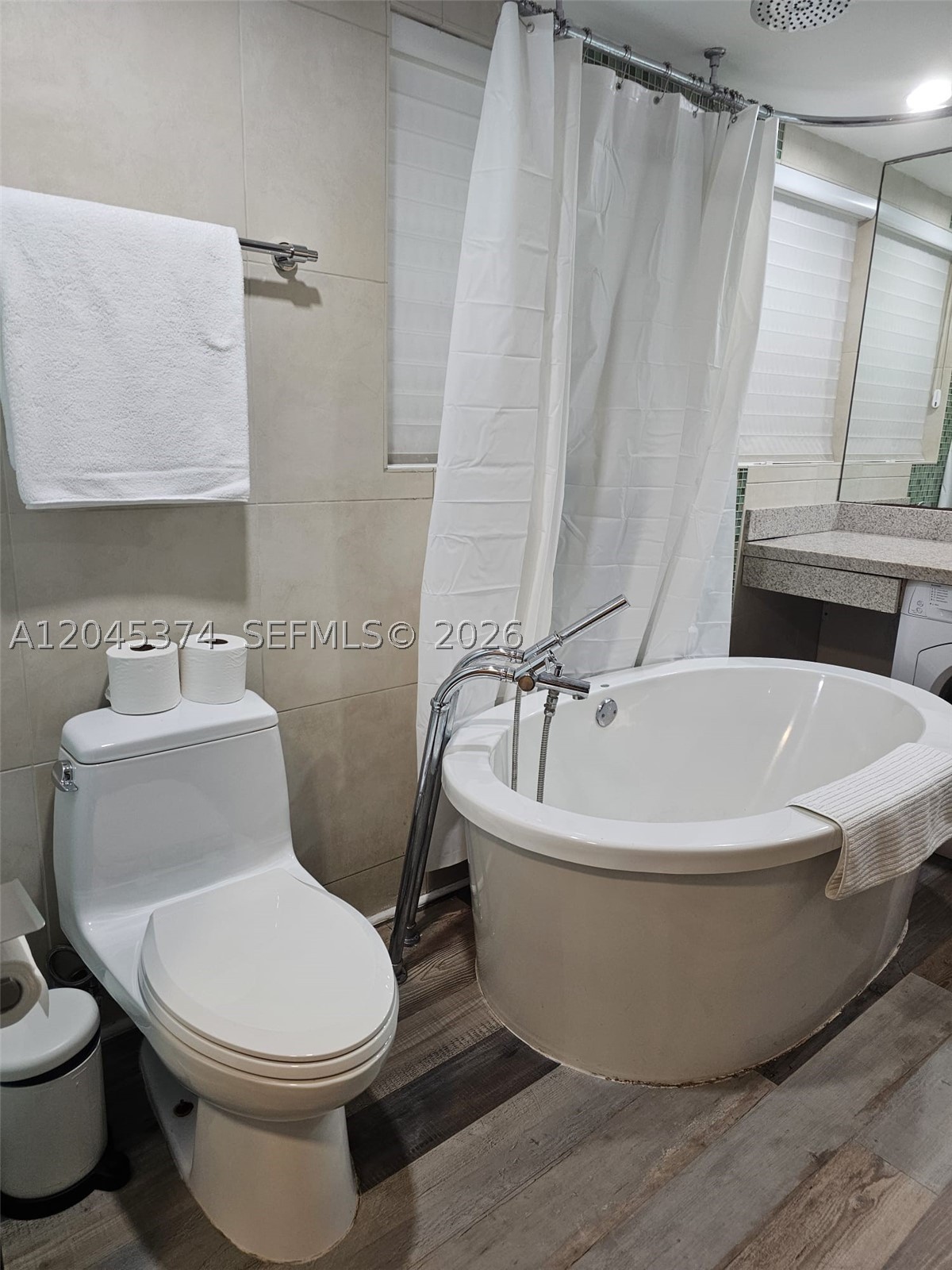 1024 Ocean Dr A305 Property Photo 19