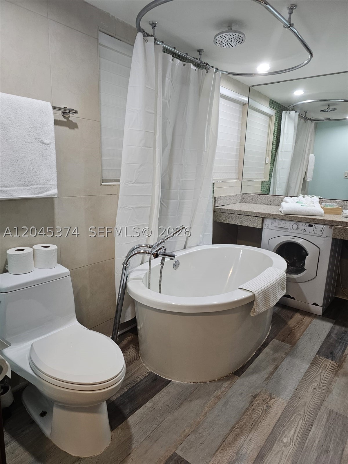 1024 Ocean Dr A305 Property Photo 22