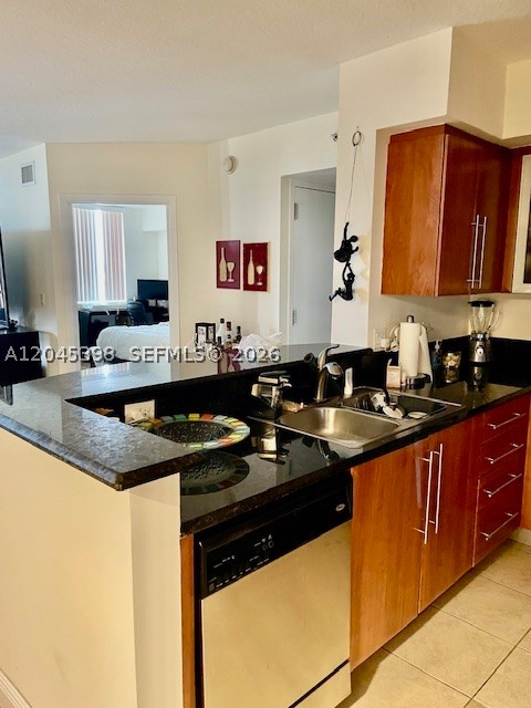 3232 Sw 22nd Ter 1303 Property Photo 11