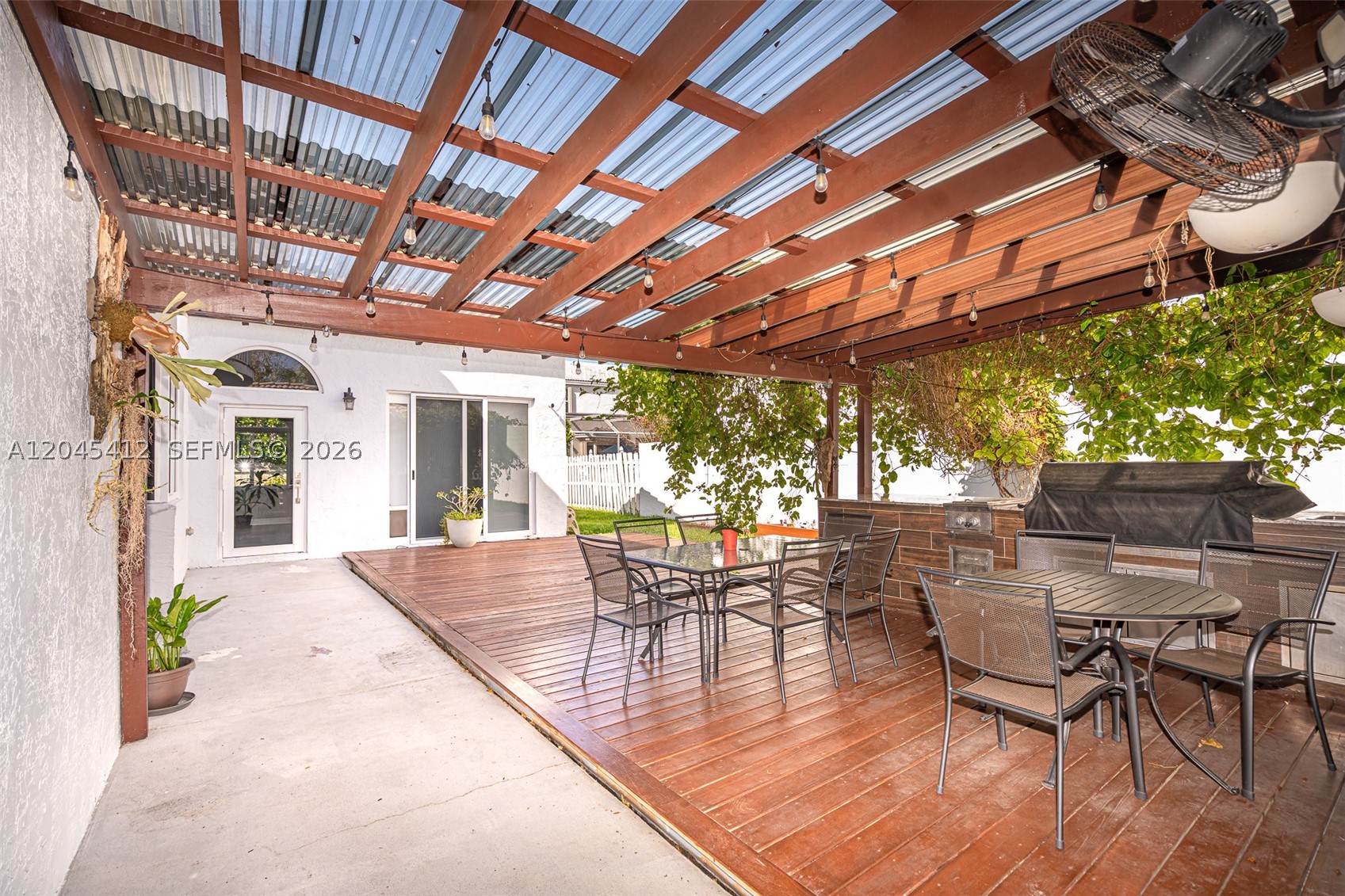A12045412 Property Photo 3