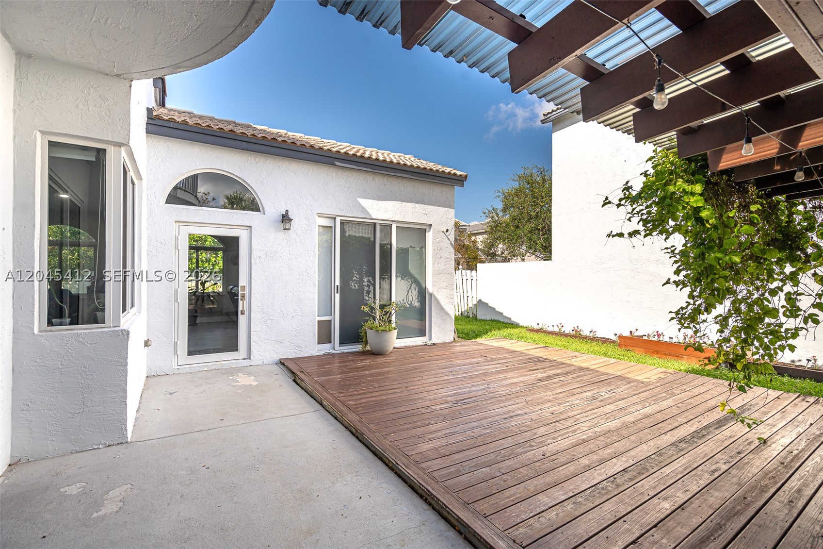 A12045412 Property Photo 4