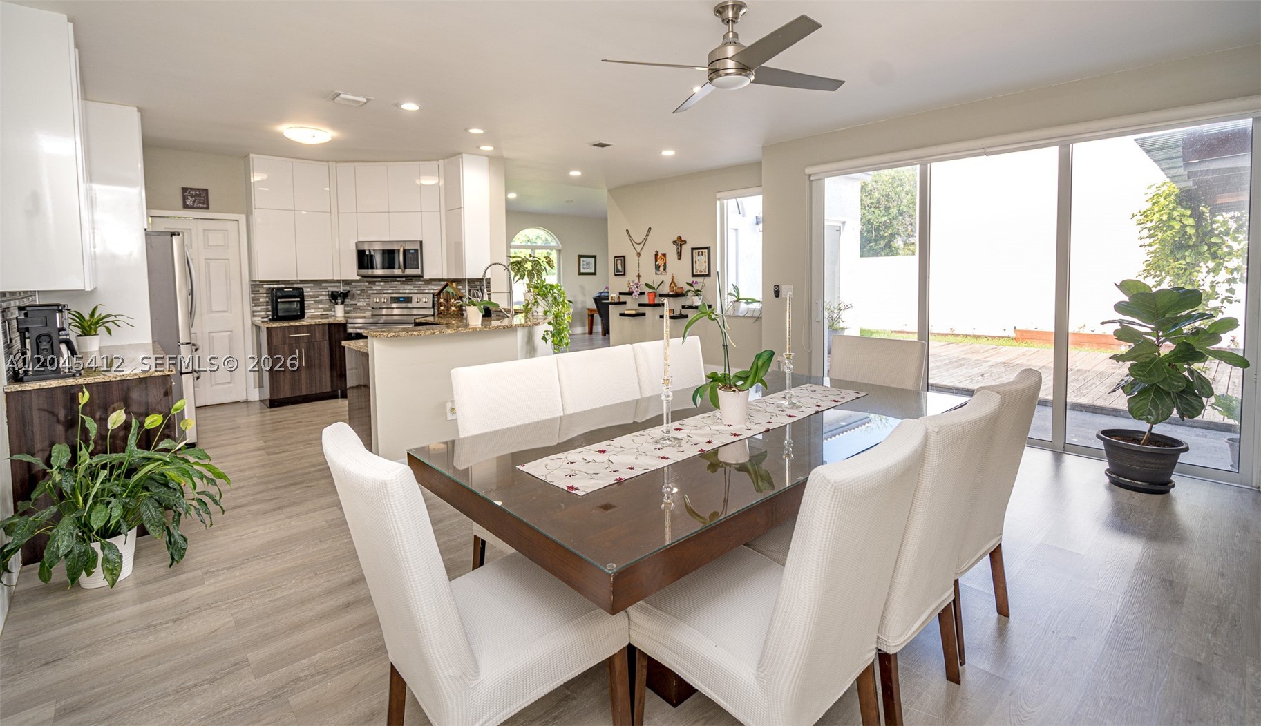A12045412 Property Photo 20