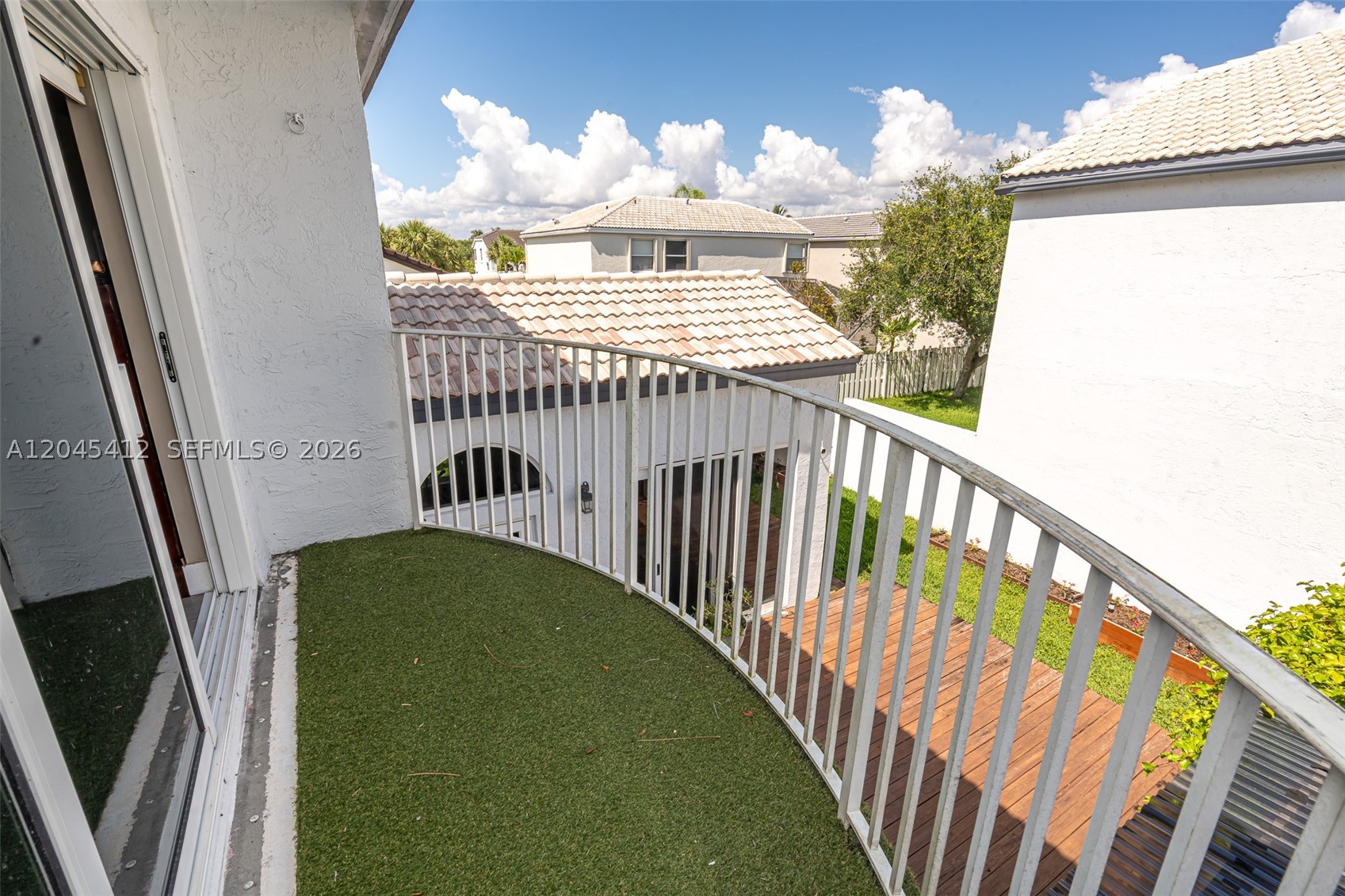 A12045412 Property Photo 33