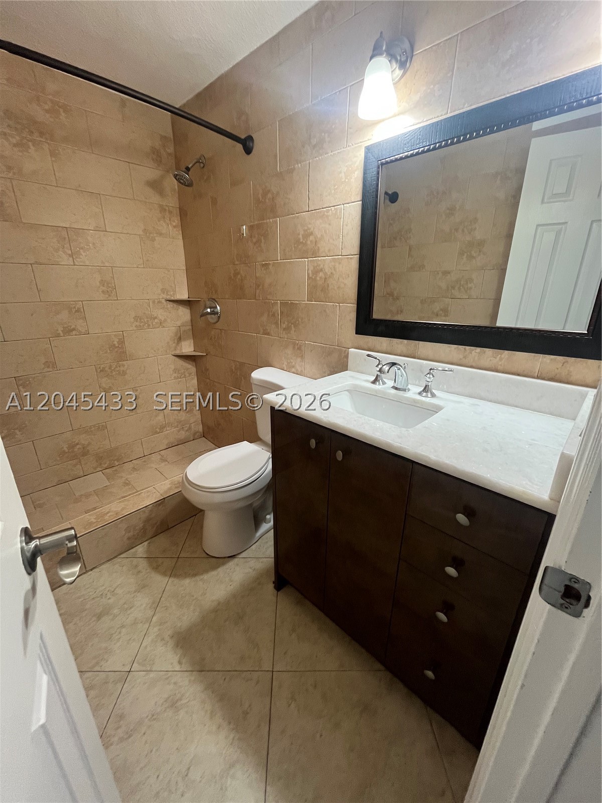 3923 Ne 166th St N-106 Property Photo 9