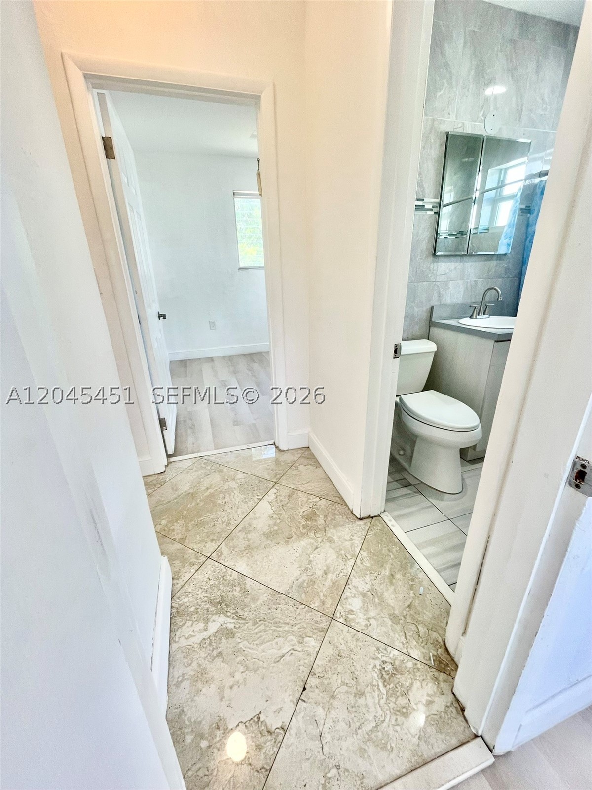611 Ne 171st St Property Photo 15
