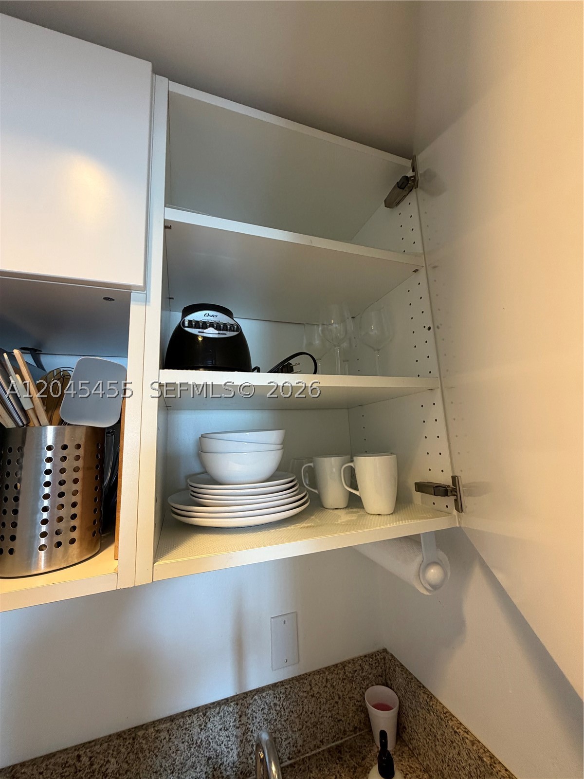 700 Biltmore Way 1216 Property Photo 13