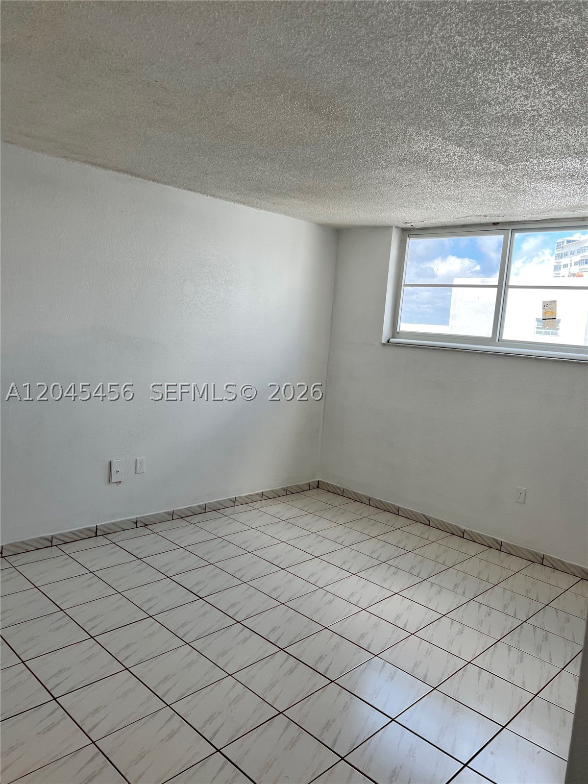 1750 James Ave 7k Property Photo 11