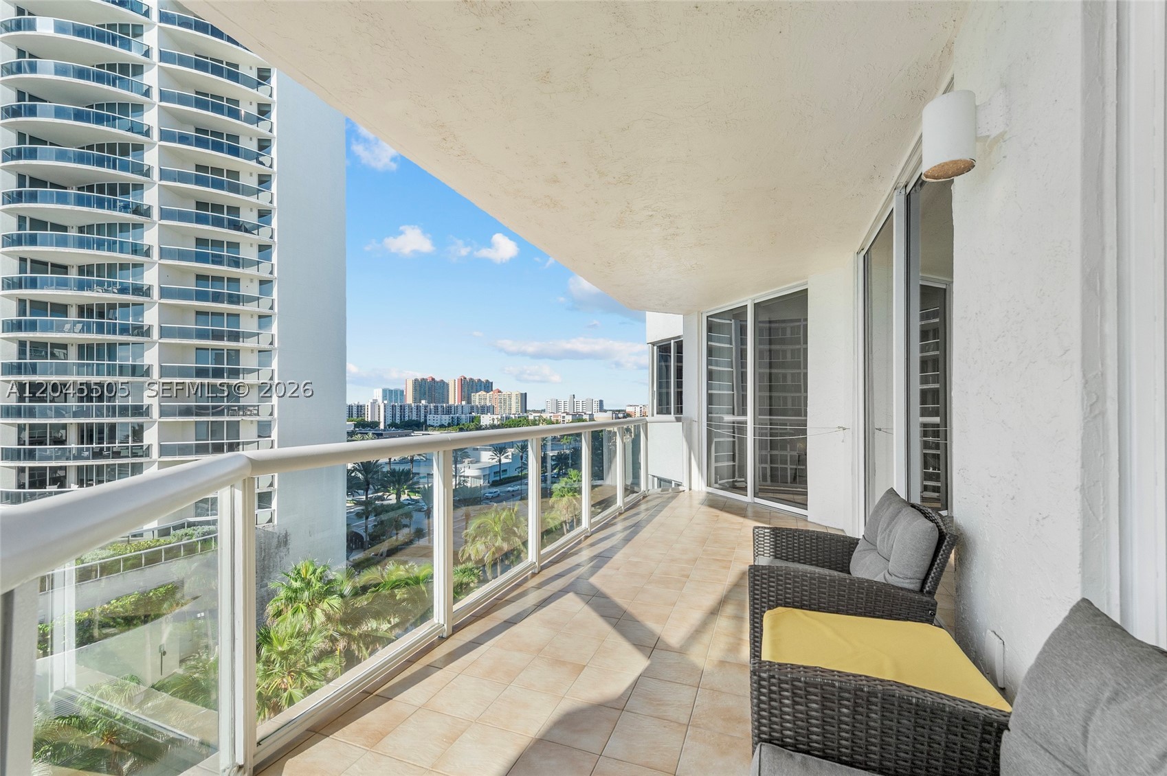 17275 Collins Ave 804 Property Photo 4